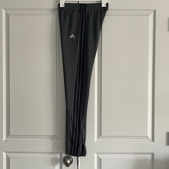 Adidas Joggers Gray Black Stripes YXS Athletic Athleisure - Picture 4 of 7